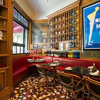 Cafe Zoetrope dining room